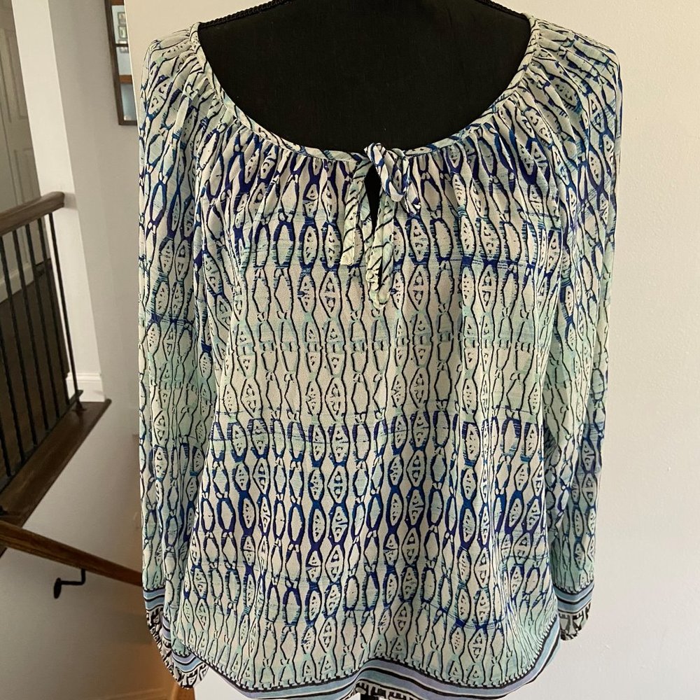 flowy fitting pretty blue top